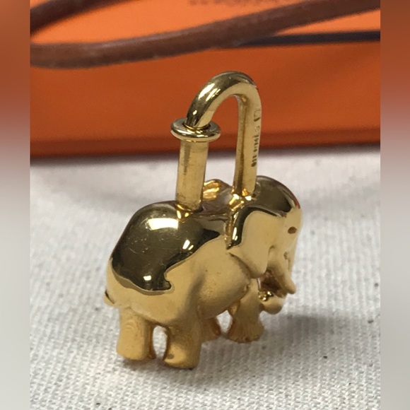 HERMÈS ELEPHANT CADENA LOCK CHARM CHOCKER - Picture 6 of 16